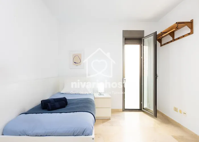 The Mills Cruz, By Nivariahost