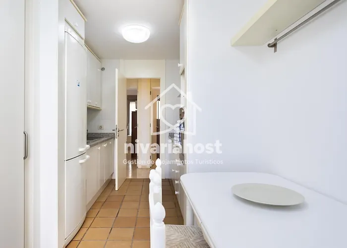 The Mills Cruz, By Nivariahost * Santa Cruz de Tenerife