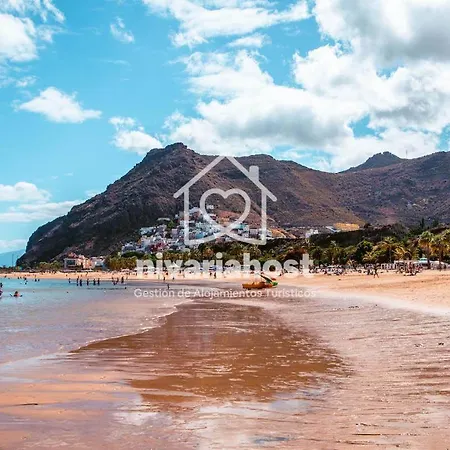 The Mills Cruz, By Nivariahost * Santa Cruz de Tenerife